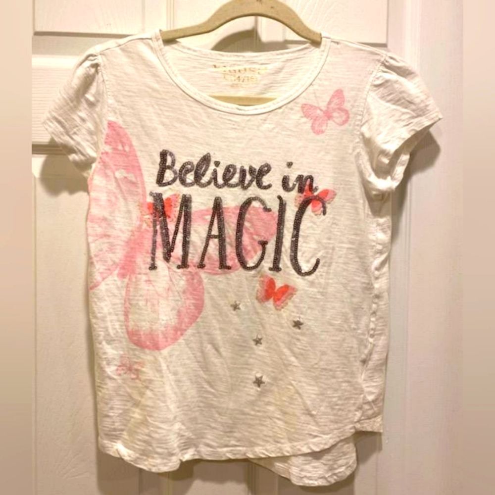 Vigoss "believe in magic" t-shirt,  Girls sz L (14-16)